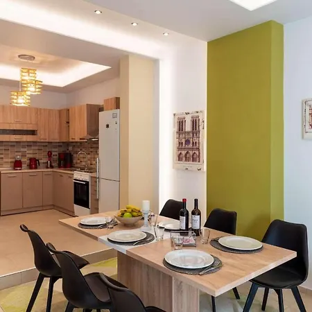 Four Seasons Apartment